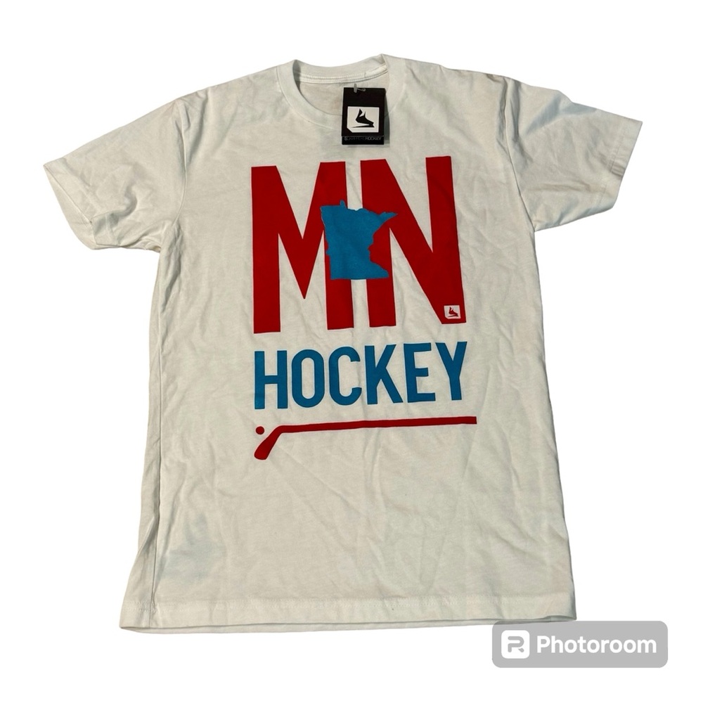 NWT Men’s Minnesota Hockey White T-Shirt Scrappers Hockey Tee Size Small